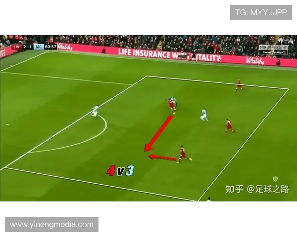 杭州足球队防反战术解析与实战应用探讨