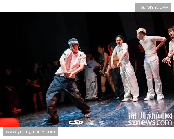 赛后分析：深圳街舞队与武汉街舞队的战术意识与团队配合探讨