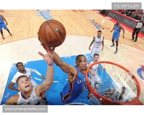 2014季后赛雷霆与快船第四场激战回顾与精彩瞬间分析