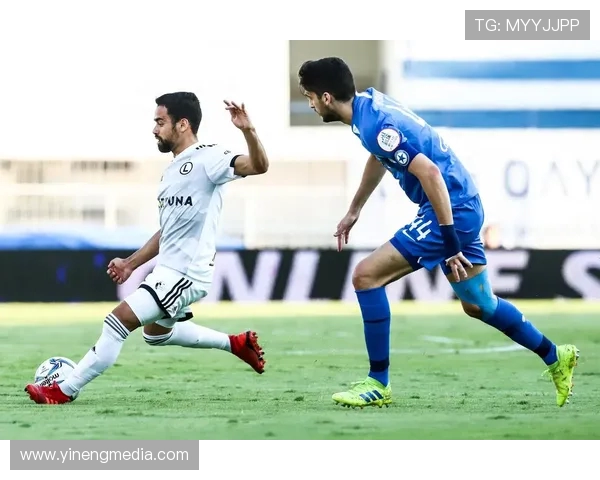 卢加诺与皮尔森的精彩对决揭示了足球战术与团队协作的重要性