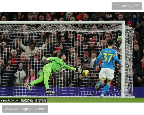 曼联与曼城激战在即谁将赢得这场英超巅峰对决 曼联与曼城激战在即谁将赢得这场英超巅峰对决