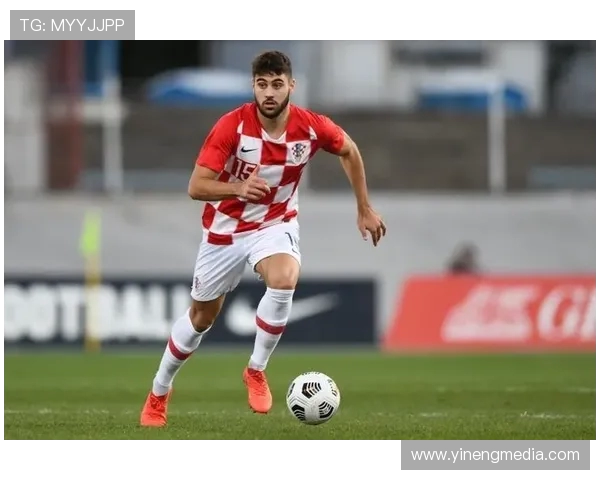 格瓦迪奥尔：年轻天才后卫如何在足球世界中崭露头角与成就辉煌