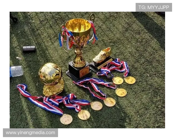 横滨水手与长航海的激烈对决展现足球魅力与团队精神的巅峰对抗 横滨水手与长航海的激烈对决展现足球魅力与团队精神的巅峰对抗