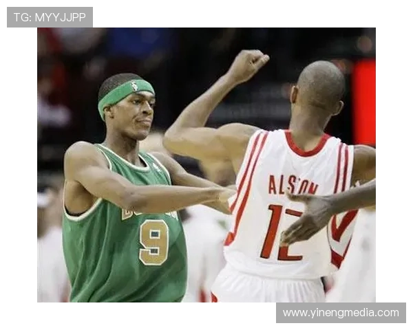 火箭与太阳对决回顾:2007至2008赛季的经典碰撞与精彩瞬间分析 火箭与太阳对决回顾:2007至2008赛季的经典碰撞与精彩瞬间分析