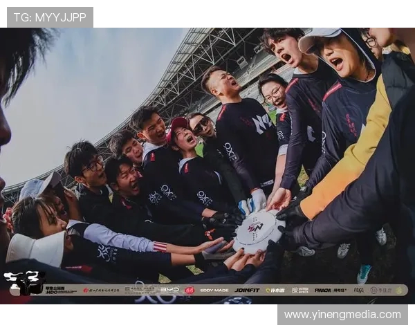 成都飞盘队在极限运动联赛中以59分高居积分榜首位