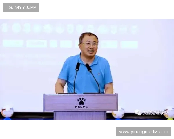 成都足球队区域防守革新之路探索与实践分析